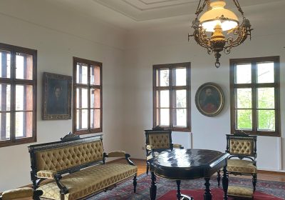 Ученички парламент наше школе на изложби „Модели најлепших српских манастира“